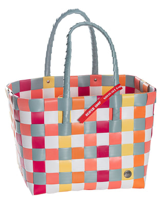 Der Witzgall Shopper 5010-98 Bunt ist eine gewebte Einkaufstasche aus strapazierfähigen Kunststoffbändern mit buntem Karomuster und stabilen Tragegriffen.