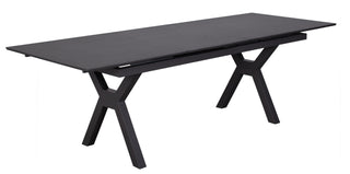 Der DeVries Ausziehtisch Hammond in den Maßen 200/260x90cm in Dunkelgrau verfügt über einen X-förmigen Aluminiumrahmen und eignet sich perfekt für schicke und vielseitige Essbereiche.