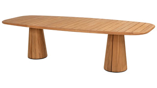 Der 4Seasons Tisch Capri 240x110cm Teak verfügt über ein langes, robustes Design mit zwei zylindrischen Beinen und einer glatten rechteckigen Platte.