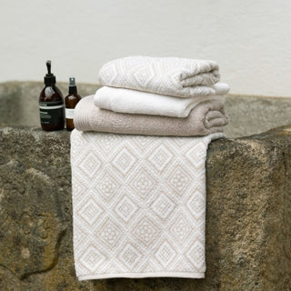 Schöne Handtücher online kaufen ❤️ Hübsche Sets