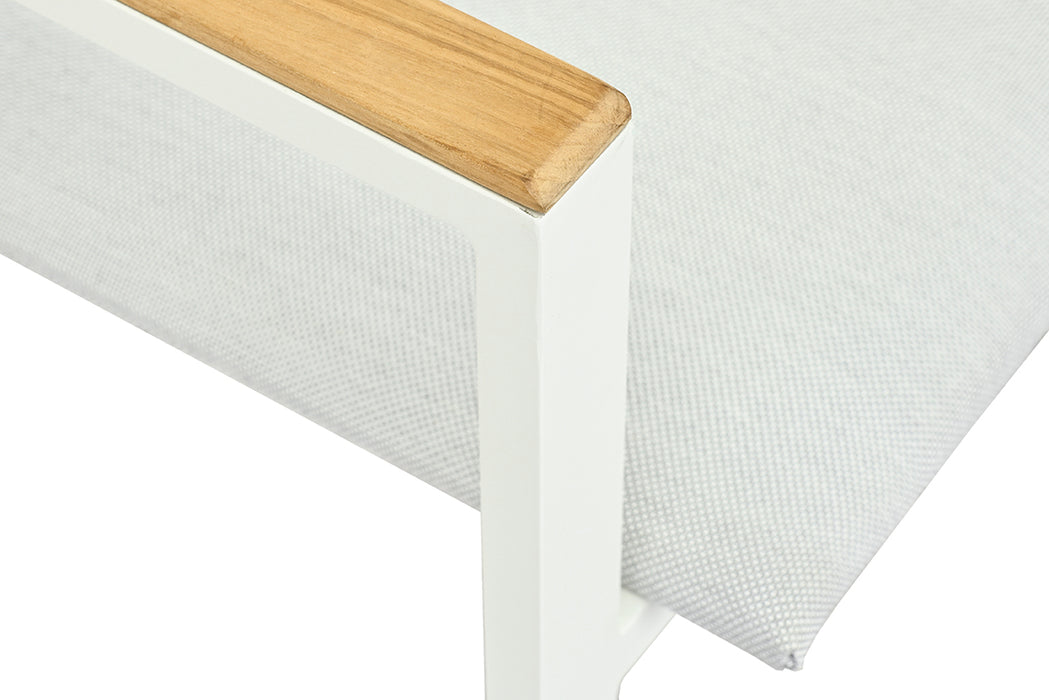 ZEO LIVING Kufensessel Ferno Aluminium Olefin weiß mit Teakarmlehne